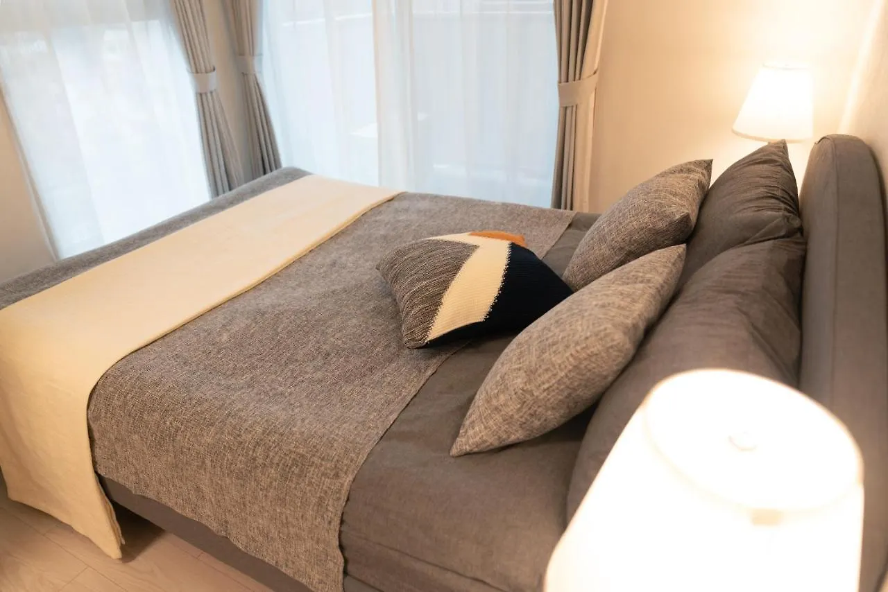 Osaka Sunshine Tower 53 L Aparthotel